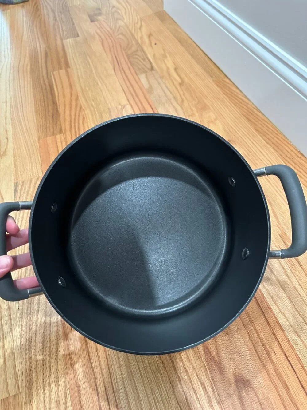 Kitchen Aid 6-Quart Pot. Hard Base Non-Stick System with Clear Glass Lid, Gray
